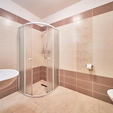 Adrie Guest house 3*